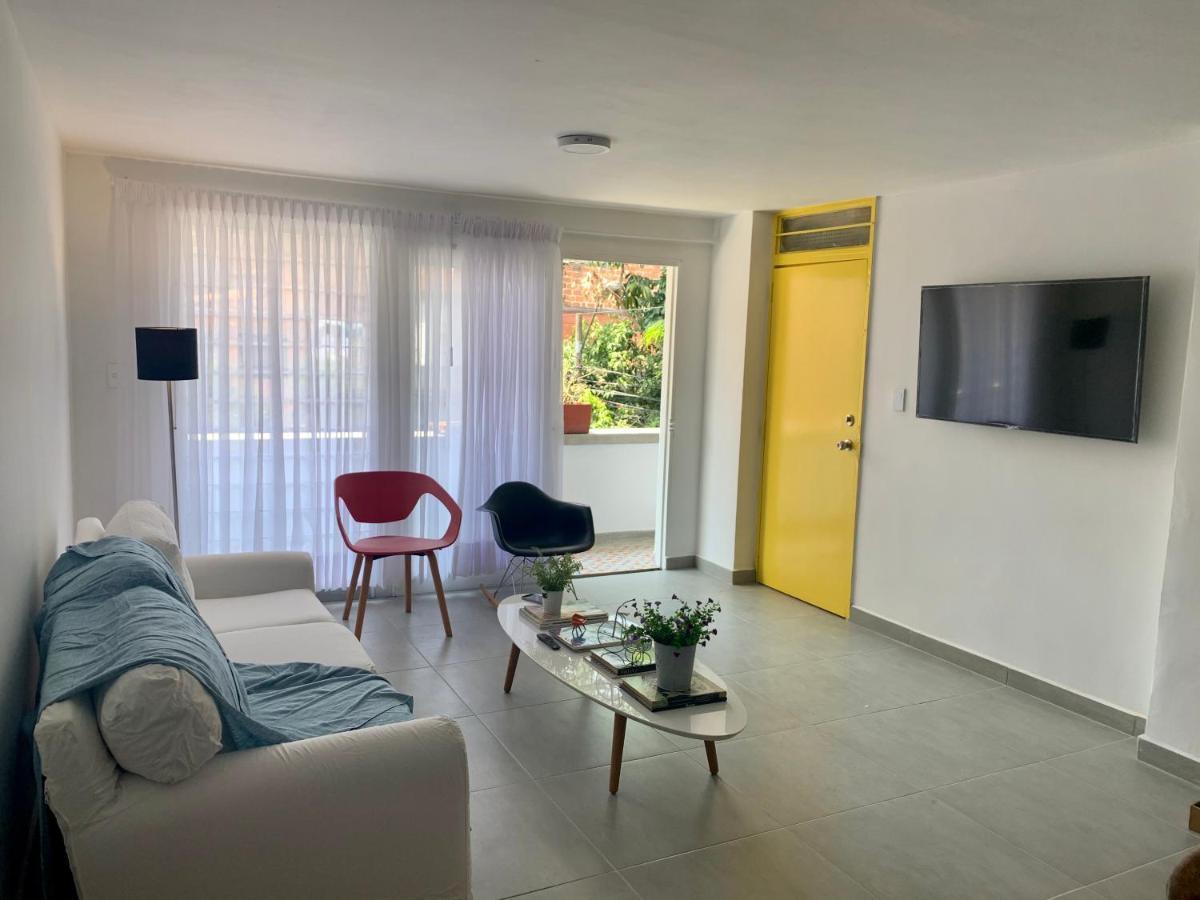 Charming Apartment In Downtown - Home Aris 301 Medellín Eksteriør billede